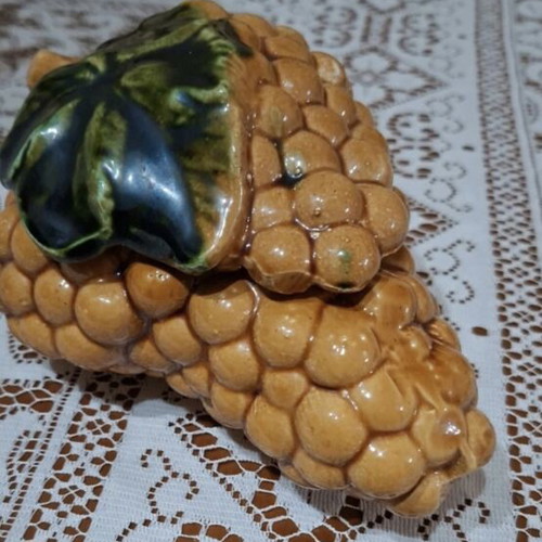 Vintage ceramic fondue pot grape shape like new