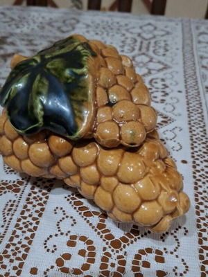 Vintage ceramic fondue pot grape shape like new