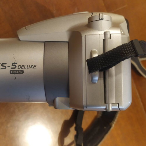Olympus IS-5 Deluxe analog camera used, vintage model with case