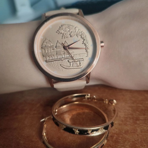 Watch and earrings new