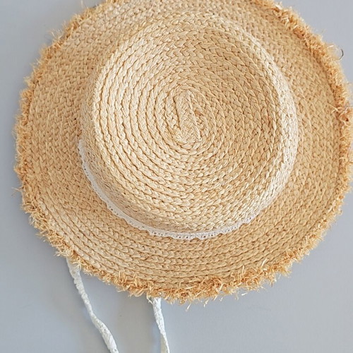 Zara children's hat like new, size 50cm, beige