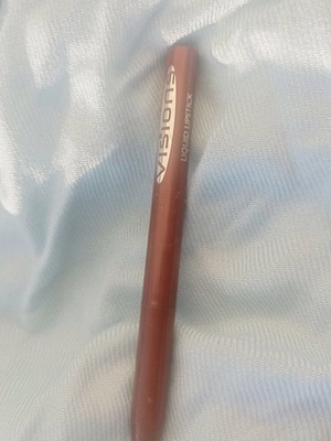 Liquid lipstick Dazzling Plum Visions Oriflame