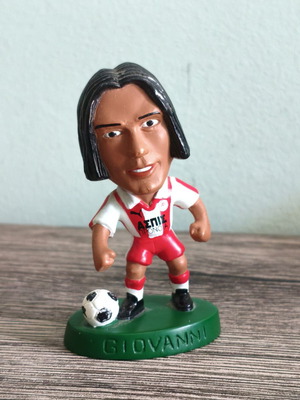 Giovanni Olympiacos Miniature Figure like new, 1999-2000 Puma Aspis jersey