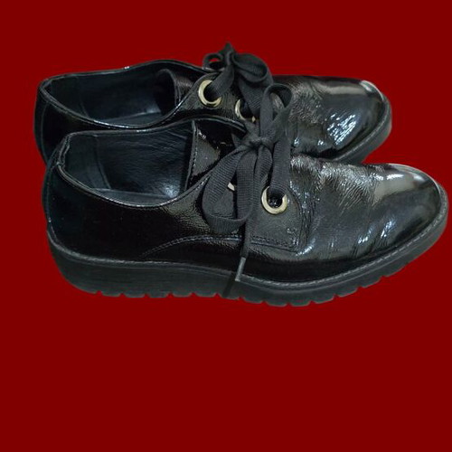 Anatomical shoes black leather patent no38 used
