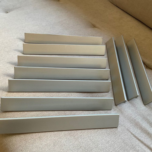 Set of 10 aluminum handles for cabinets