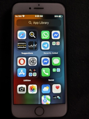 Apple iPhone 7 32GB silver like new