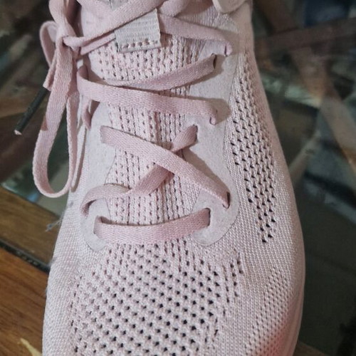 Under Armour Flow Synchronicity women's athletic shoes size 42 new pink