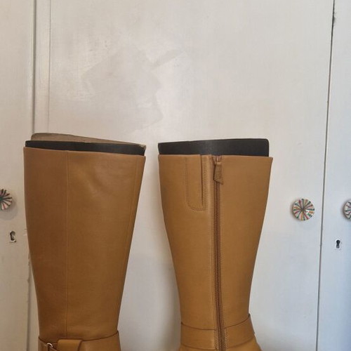Fitflop leather tall boots used, tan/mustard color, size 39