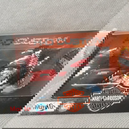 Кола Харли Дейвидсън 2013 FLHTK Електра Глайд 1:18