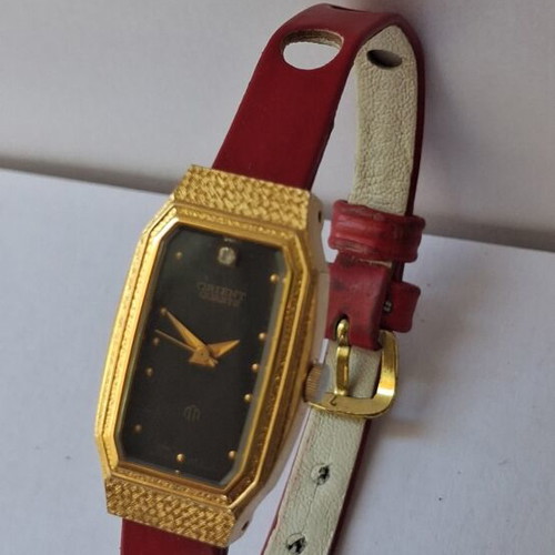 Orient women's watch used, black dial, gold case