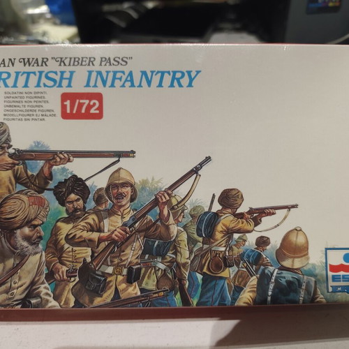 British Infantry 1/72 scale figures, new, Esci 232, pack of 50