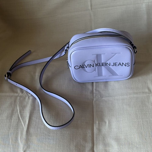 Calvin Klein lilac crossbody bag like new