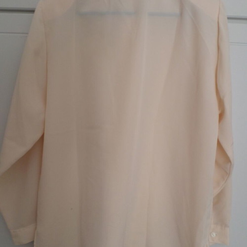 Women's shirt ecru with decorative embroidery like new XXL