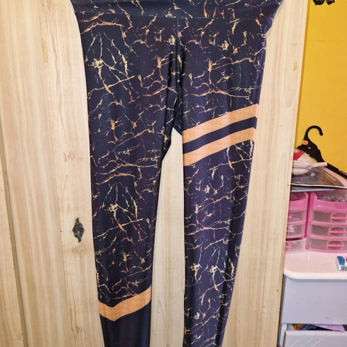 Lavalmore sports leggings new black with gold cracks size S