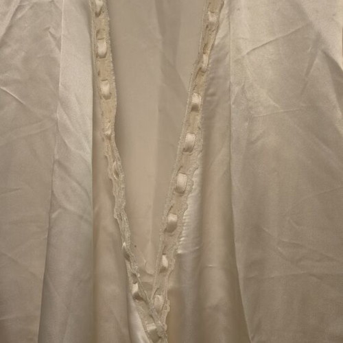 Tres Jolie satin nightgown set like new, size L