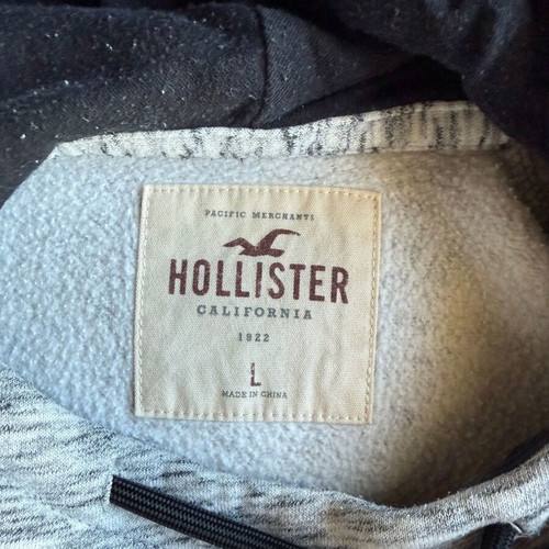 Hollister softshell vest size XL like new, gray