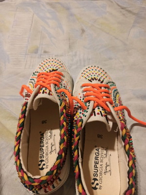 superga size 38