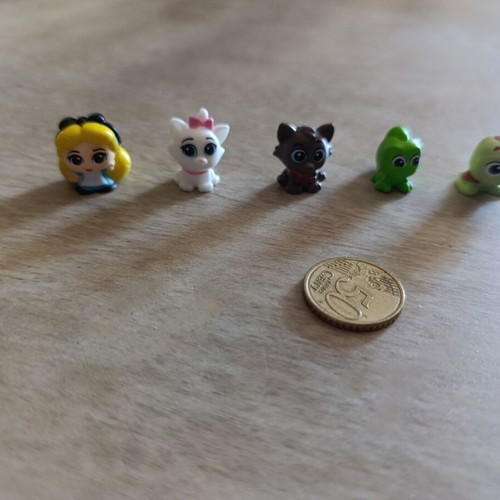 Disney Doorables Squishy Figures like new
