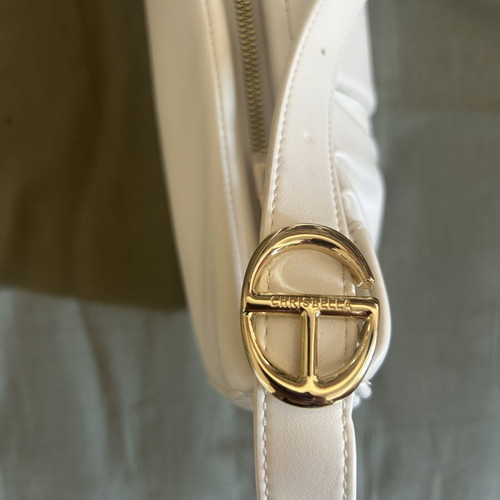 Large white shoulder bag by Chris Bella like new