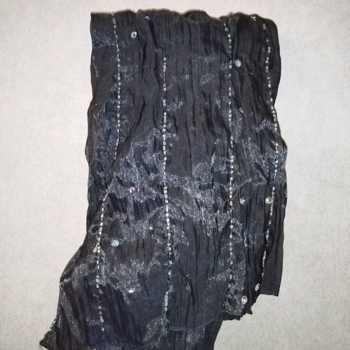 Satin hand bag like new, black with free scarf