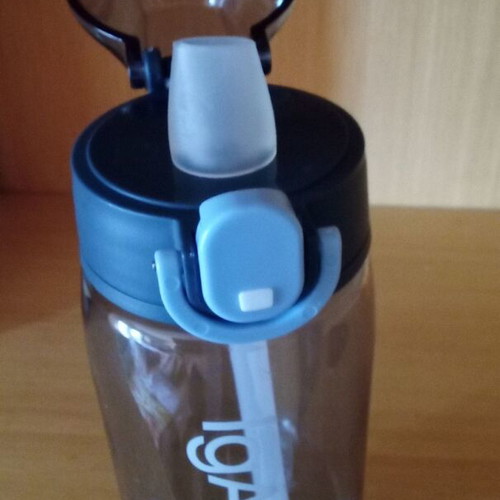 Training water bottle gray, height 22 cm
