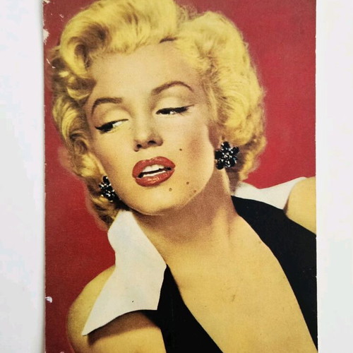 Marilyn Monroe Post Card used