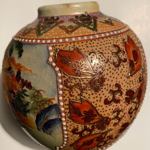 Vintage ceramic vase with lid Satsuma Moriage style new