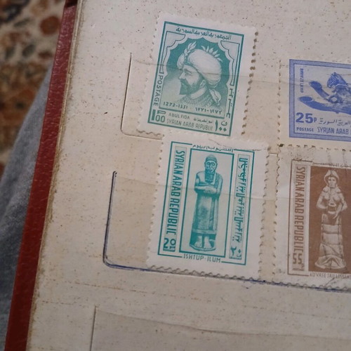Stamps like new, 19 from Canada and 7 from Syria