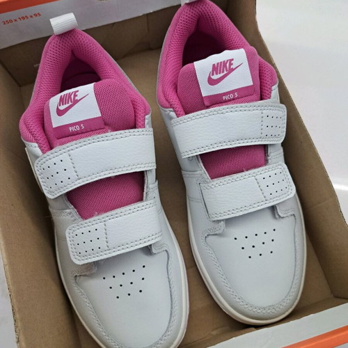 Nike kids shoes new, size 33.5, white sports