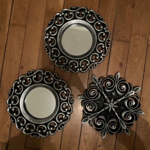 Set of 2 decorative items new with mirror