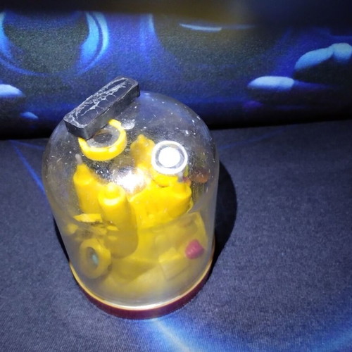 Tweety Vintage Magnetic Dome Toy 1990, used, Warner Bros
