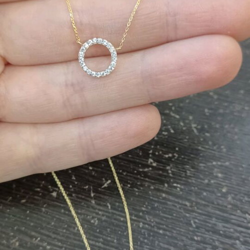 K14 gold necklace like new with zircon stones