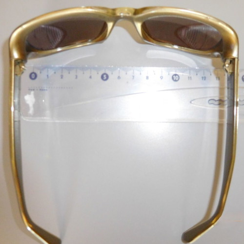 Donna Karan DKNY 7906S sunglasses with bronze plastic frame, like new