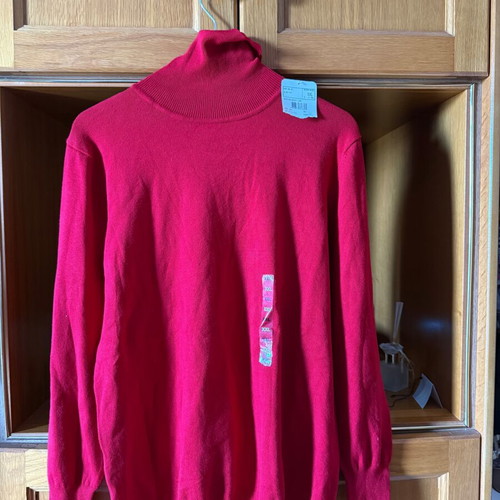 Red turtleneck new XXL