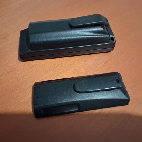 Ericsson charging base and two used batteries Type 4225 and 3009/3008
