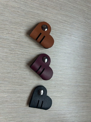 Handmade leather heart-shaped clips organizers new