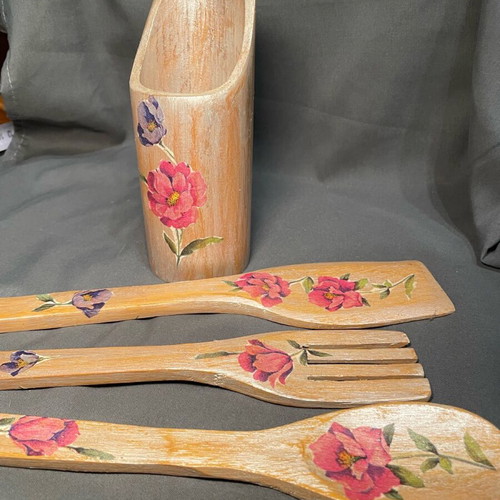 Wooden vintage hand-painted spoon and fork set like new