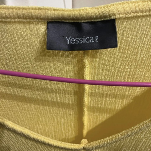 Two yellow blouses like new, size M