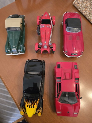 Diecast car collection 5 used 1:18 scale Bburago Maisto