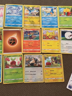 Κάρτες Pokemon καινούριες, πακέτο 14 τεμαχίων