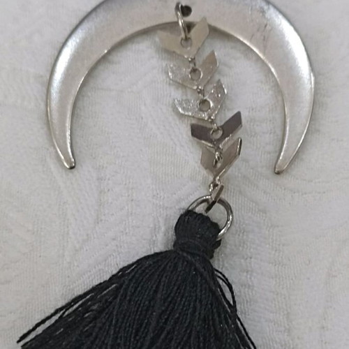 Silver earrings with black tassel like new