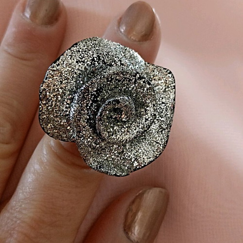 Handmade ring with silver rhinestones like new