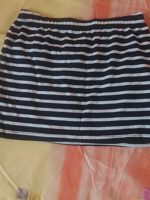 Striped black and white skirt small like new