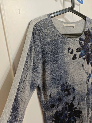 Monari y2k flashy sweater with floral patterns used, gray and blue, size L