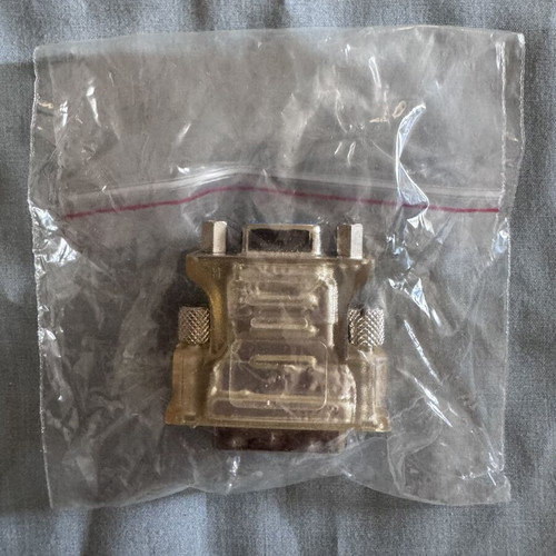 VGA Female to DVI-I Male Adapter like new