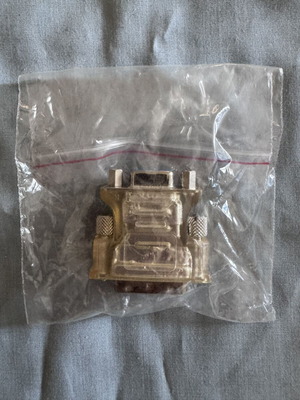 VGA Female to DVI-I Male Adapter like new