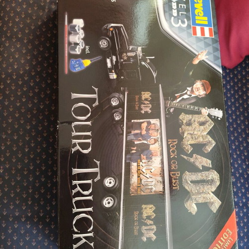 AC/DC Tour Track Revell model kit like new