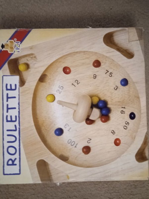 Wooden roulette like new