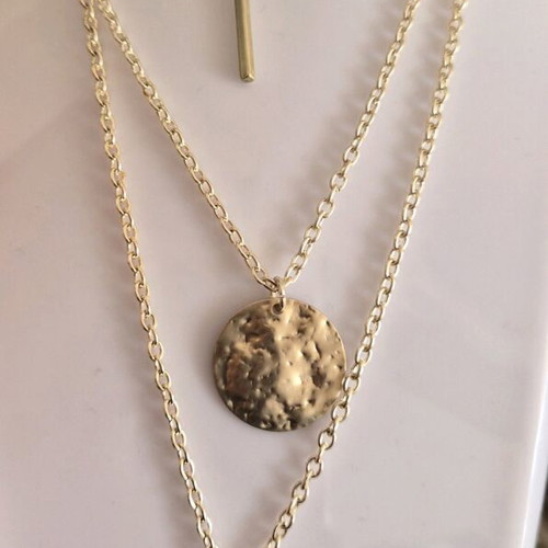 Triple layered necklace new in gold tone Ozze