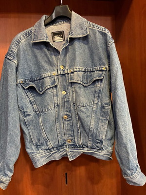 Versace vintage denim jacket like new, blue